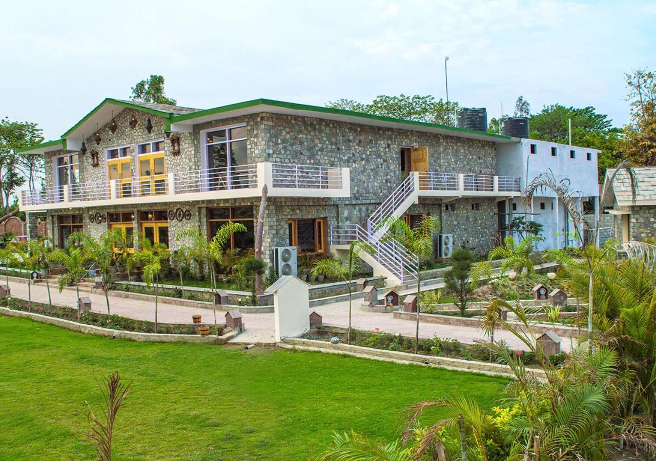 Tag Resorts The Banyan Retreat Rāmnagar Extérieur photo